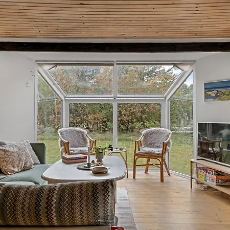 Cordelia - 400m From The Sea By Interhome